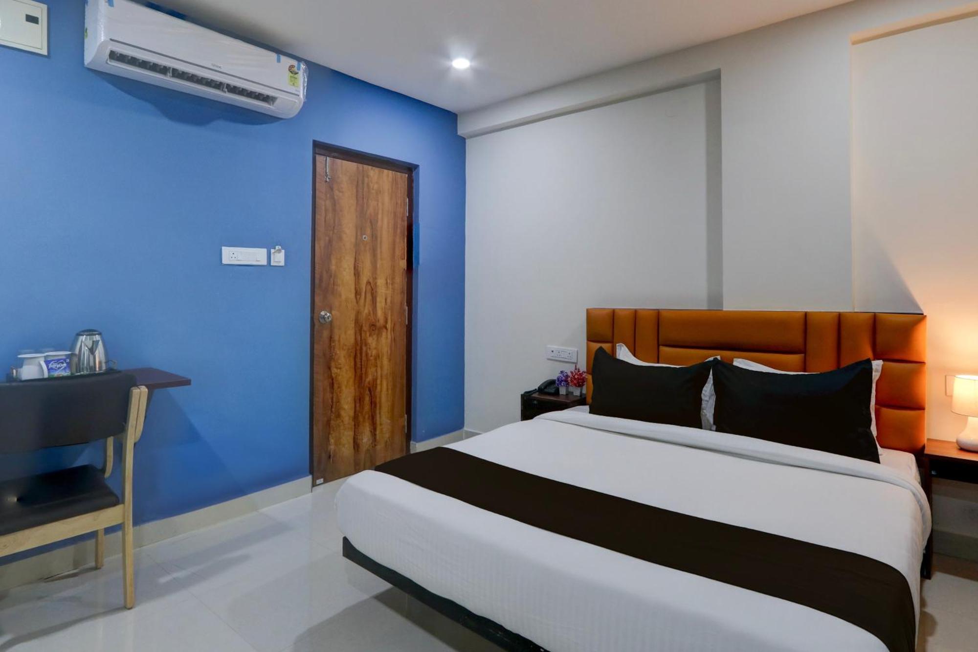 ホテル Super Townhouse The Cinco Bliss Near Ikea, Wells Forgo, Kims, Care Hospitals ハイデラバード エクステリア 写真